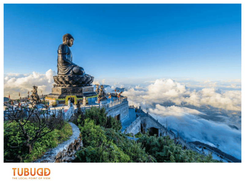 Fansipan Mountain Sapa is a must for nature and culture enthusiasts.