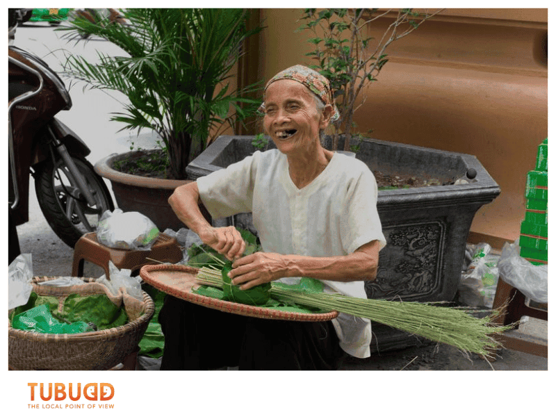 Green sticky rice is deeply woven into Hanoi’s cultural fabric, symbolizing renewal, prosperity, and community.