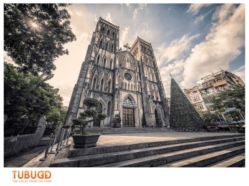 Why Travelers Fall in Love with Hanoi in October