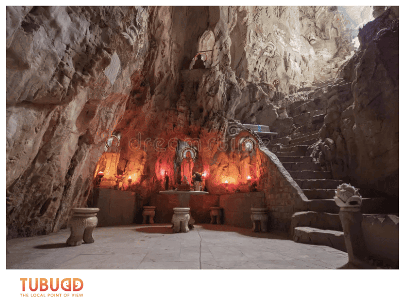 Sacred Highlights to Explore at Hoa Nghiem Cave Da Nang