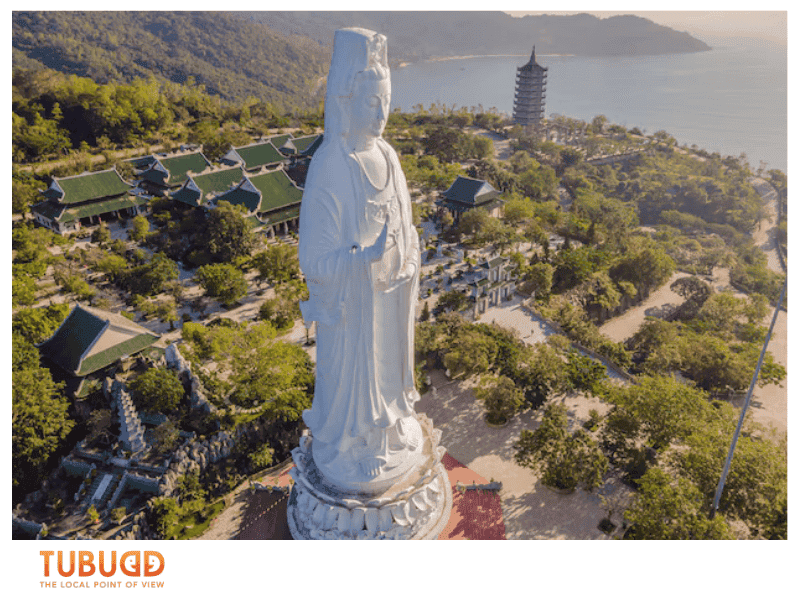 Capturing Scenic Photography at Linh Ung Pagoda