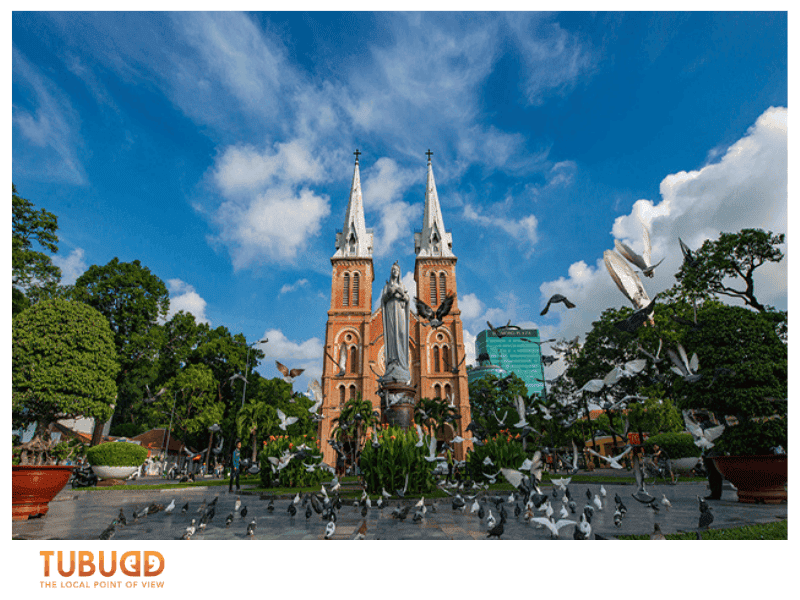 Why Choose a Local Buddy Service Ho Chi Minh City?