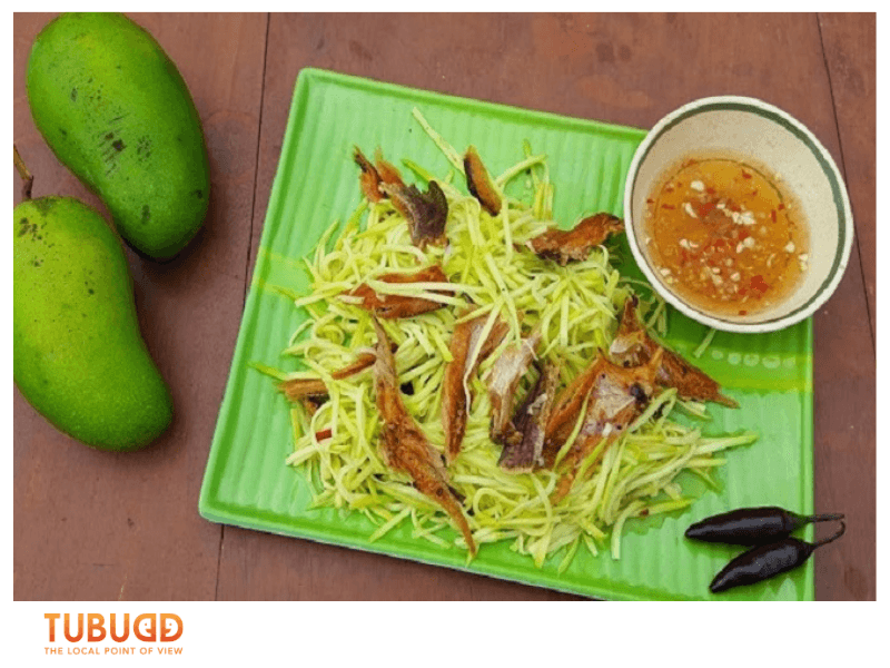 Mango Salad with Grilled Seafood