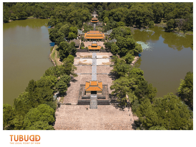 Architectural Beauty of the Mausoleum