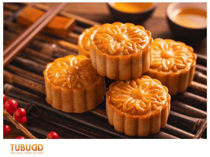 Savor Mooncakes and Festival Treats