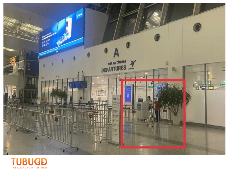 What Is Noi Bai Fast Track Departure?