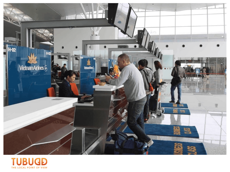 Who Should Use Noi Bai Fast Track Departure?