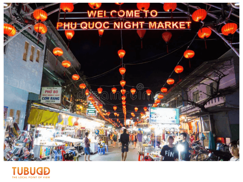 Best Bars and Night Markets for 2025