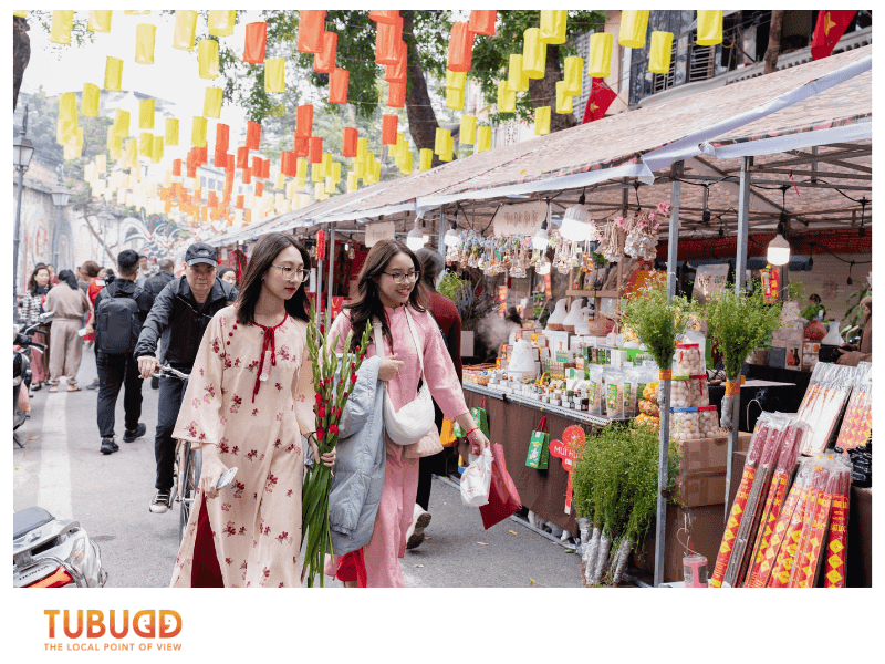 Why Phung Hung Street is a Foodie’s Paradise