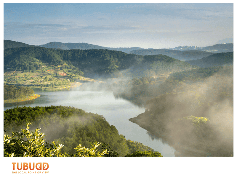 Mountain Breezes and Hidden Highlands