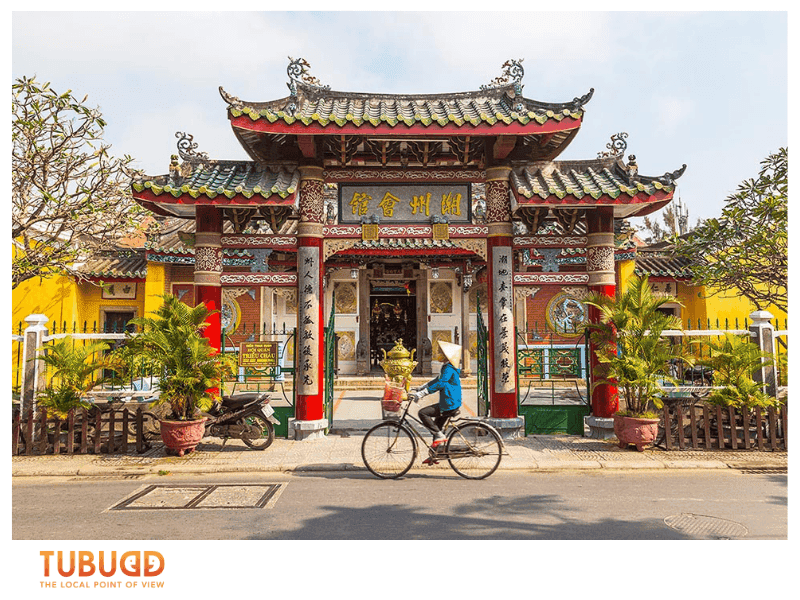 Why Book Your Private Tour Guide with Tubudd?