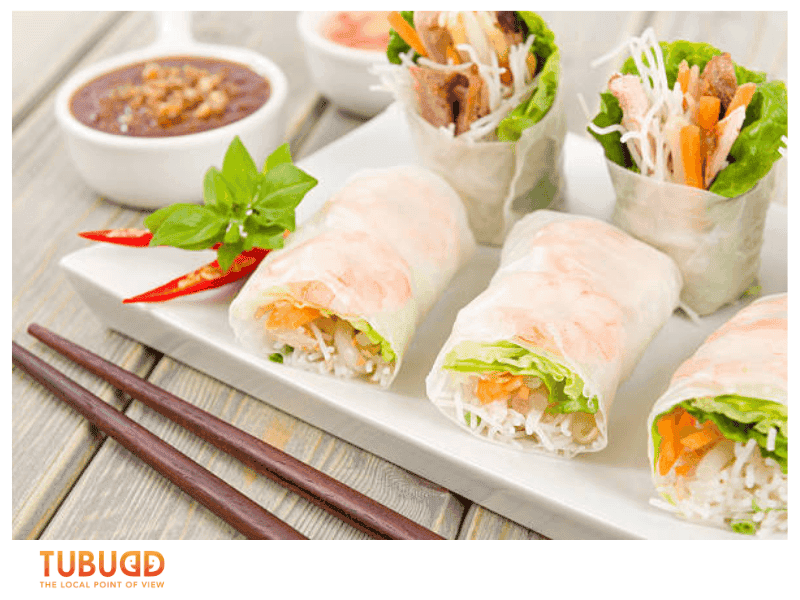How to Eat Rice Paper Roll Vietnam Like a Local