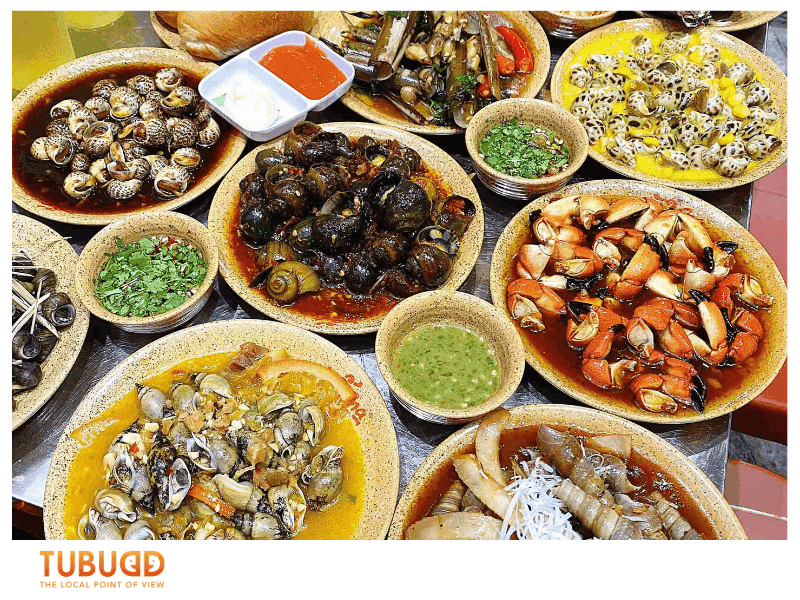 How Locals Eat Snail Vietnamese Street Food