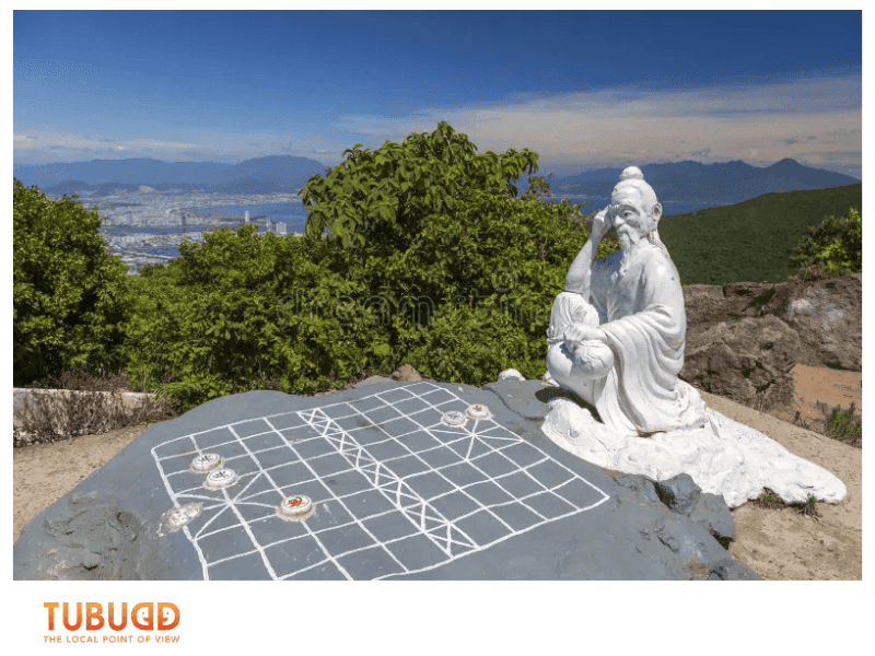 How to Experience Son Tra Like a Local