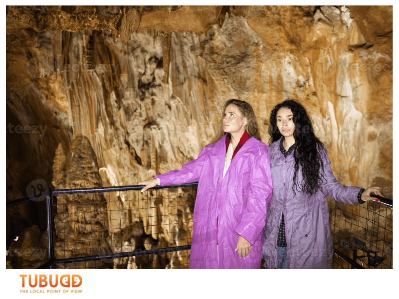 3. How to Discover Surprise Cave in Halong Bay