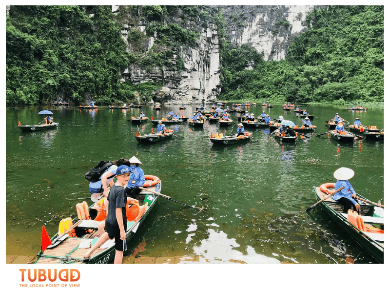 What to Expect on a Tam Coc Boat Tour