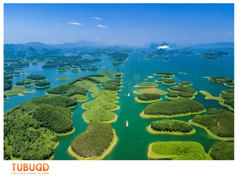 The Best Way to Travel Around Thac Ba Lake Once You Arrive