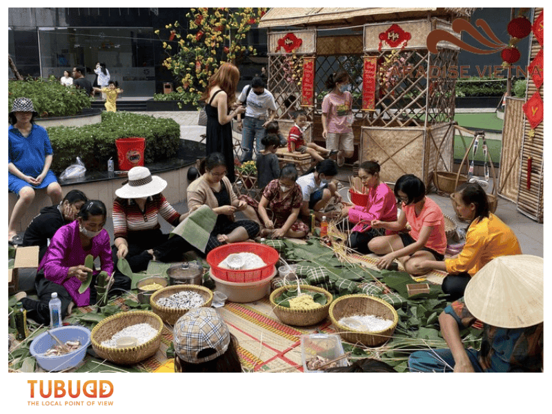 Experience a Traditional Vietnamese Tet Feast