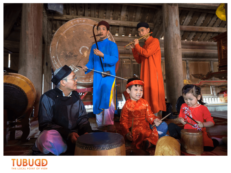 Understanding Social Etiquette and Daily Interactions