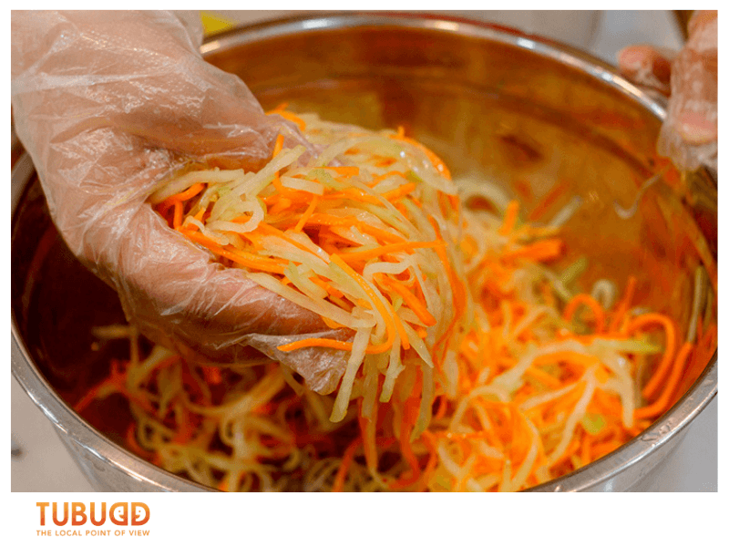Where to Find the Best Vietnamese Papaya Salad