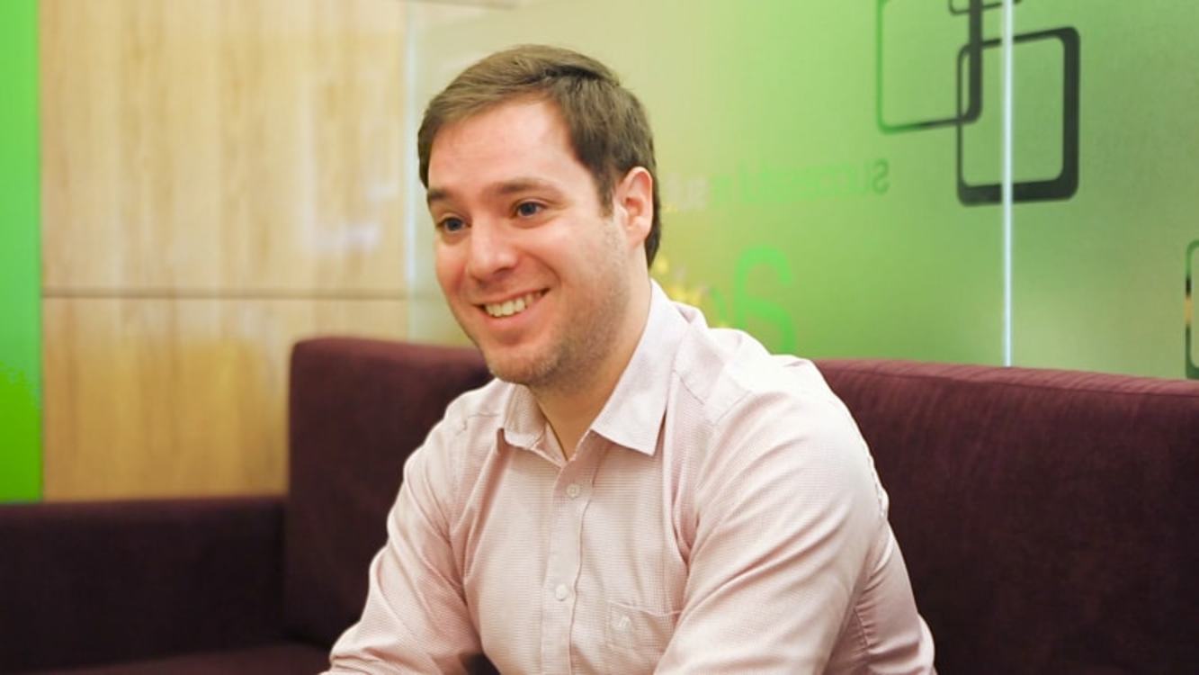 Thầy Robert Farrell