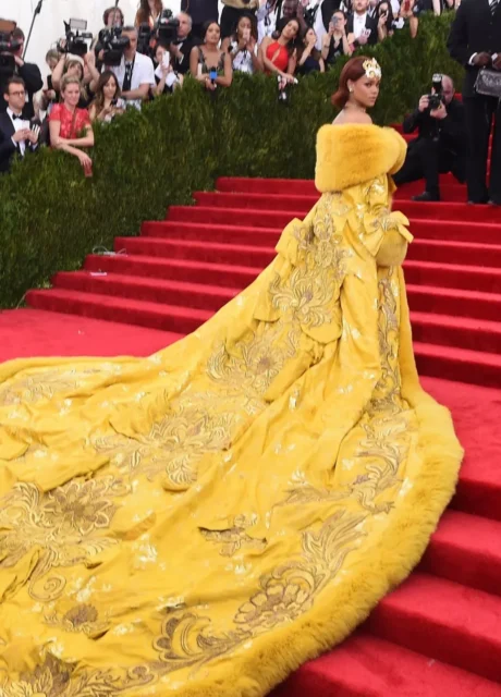 Met Gala 2025|紅毯史紀錄:歷年最長的裙擺是?