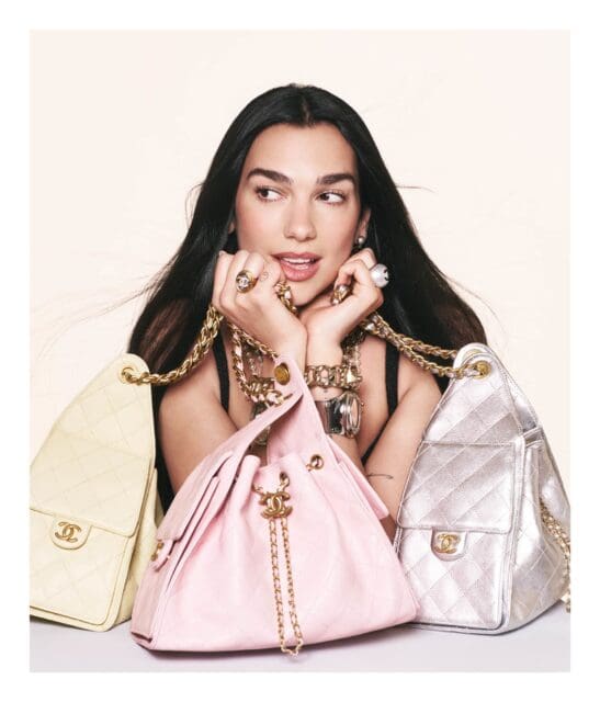 Dua Lipa成為Chanel 25手袋最新代言人!獨家專訪揭秘合作的幕後故事⋯⋯