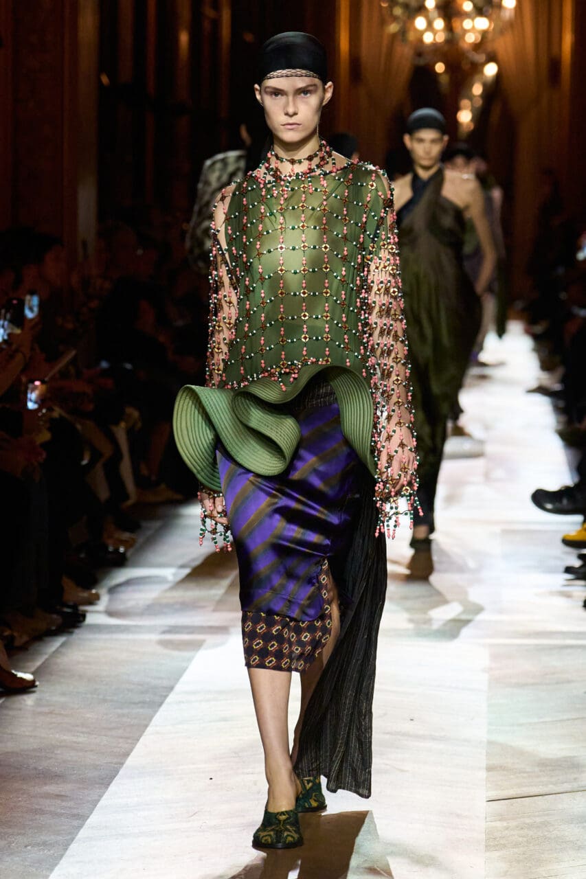 Julian Klausner 的 Dries Van Noten 2025 秋冬系列首展 (Photo by Umberto Fratini / Gorunway.com)