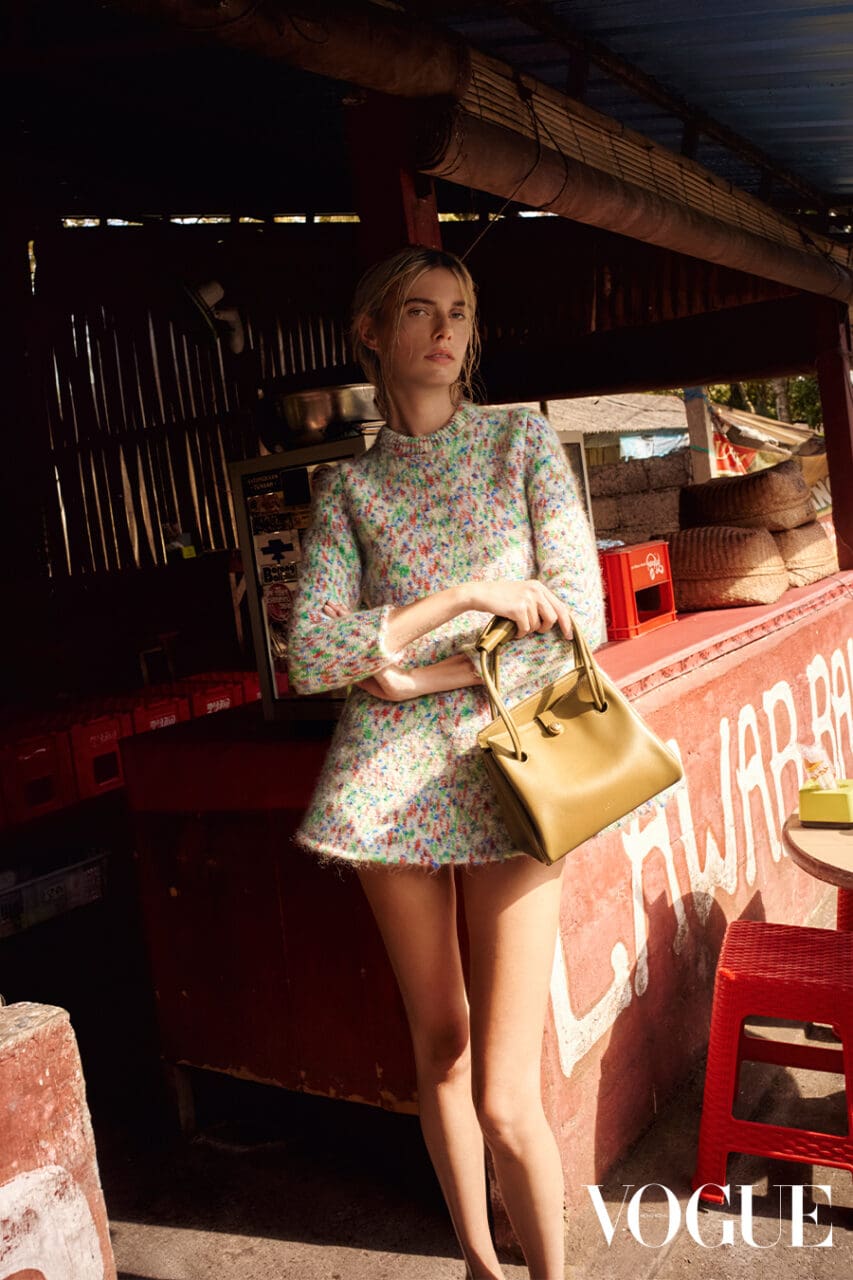 2025春夏時尚流行趨勢：大膽換上鮮豔手袋，為造型注入亮麗色彩！