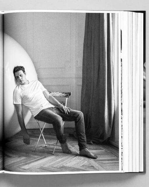 用十一年打造完整的美學世界|回顧Jonathan Anderson如何成就Loewe