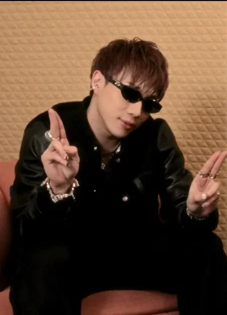 專訪台灣金曲創作歌手ØZI  × 新生代女歌手Karencici：揭示心水歌單、真心話挑戰與港式味蕾驚喜！｜Chat Room ｜