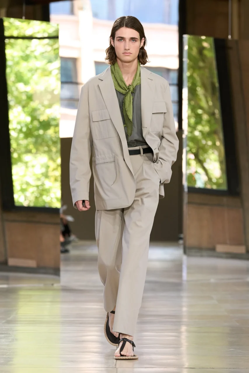 Hermès 以簡約風格展現奢華,為都市男性打造夏季衣櫥 |Spring / Summer 2026 Menswear