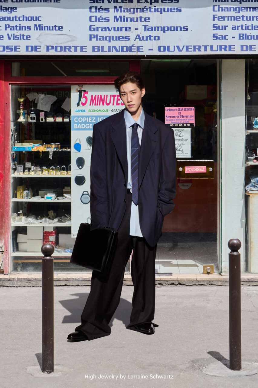 Demna為Balenciaga呈獻收官之作:「不可能完美的路上,我在極致追求完美」|Fall 2025 Couture