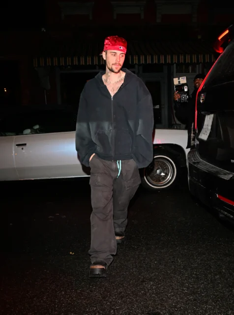 Justin Bieber 推出全新品牌「Skylrk」!Hailey Bieber 率先示範、與「Drew House」截然不同的行銷方式⋯⋯