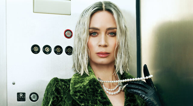 八月刊封面|Emily Blunt:「我認為最棒的英雄是那種咬緊牙關、努力掙扎的人。」