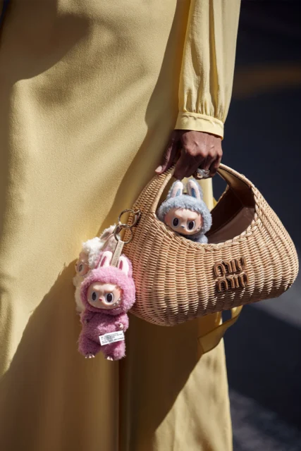 Lyst 2025 第 2 季最熱門品牌、單品出爐！Labubu 熱潮、Burberry 重返榜單、The Row 高價人字拖成熱門⋯⋯