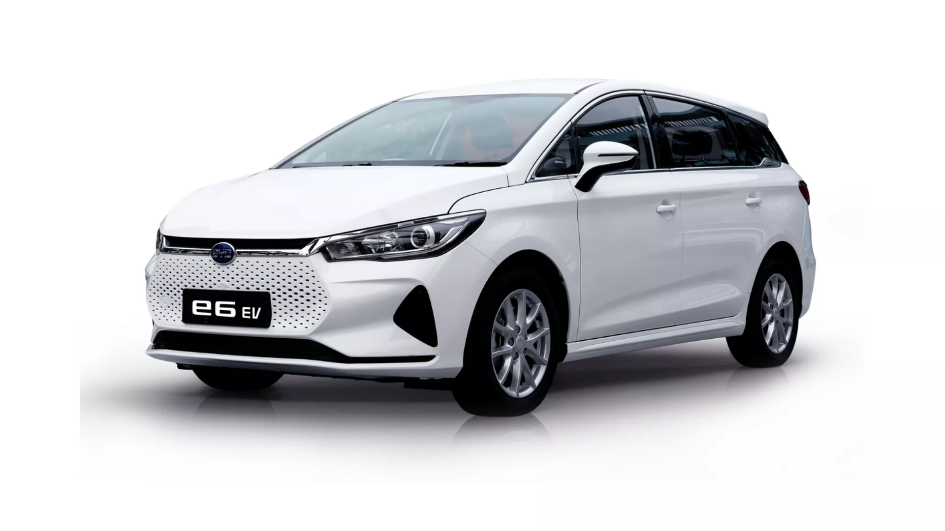 BYD E6