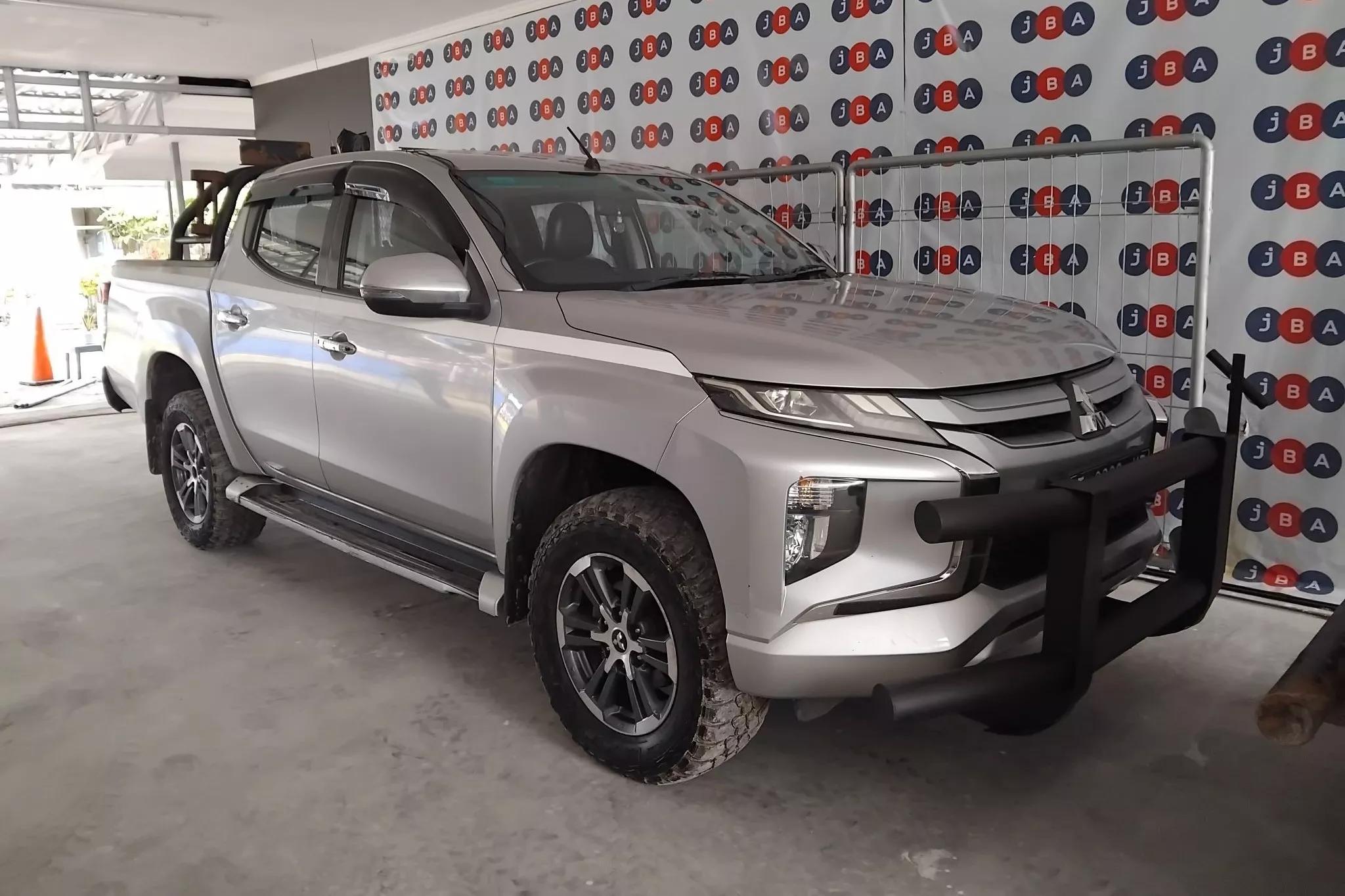 Mitsubishi Triton