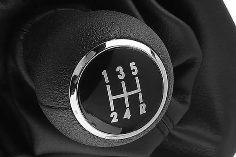 News picture 6 Kesalahan Dasar Pengemudi Mobil Manual