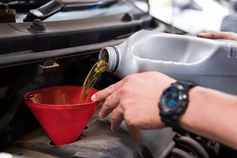 News picture 7 Ciri-ciri Oli Palsu dan Cara Perbedaannya dengan Oli Asli