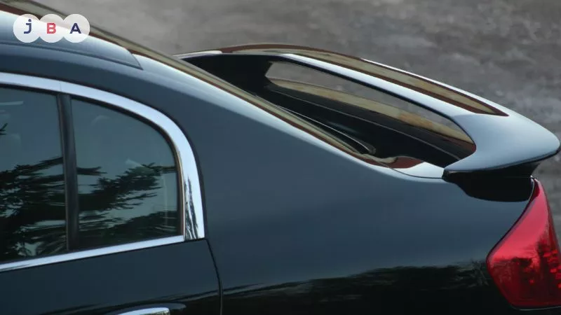 Mengenal Fungsi Spoiler Mobil: Lebih dari Sekadar Gaya dan Estetika