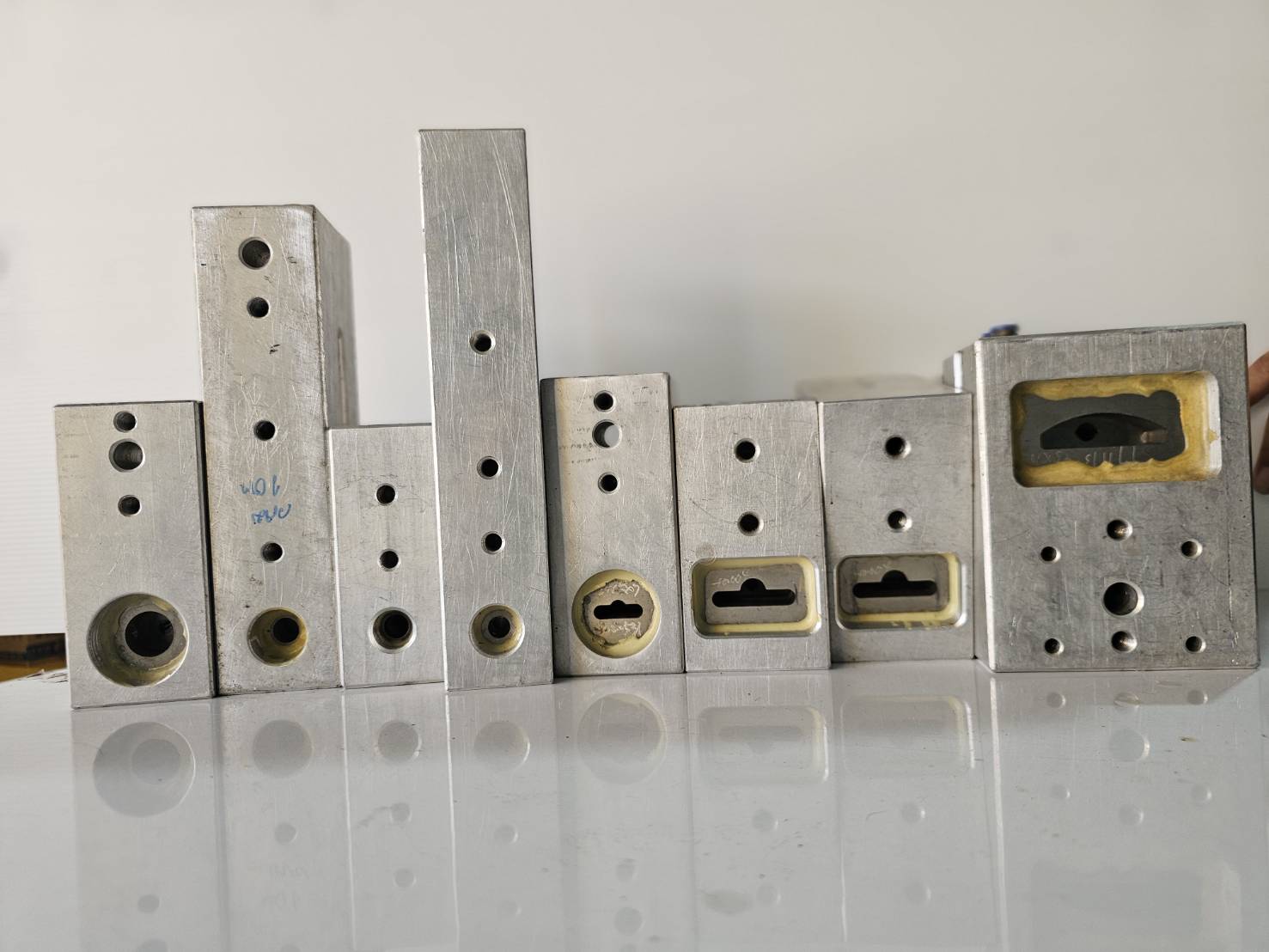 aluminum-extrusion-die-tools-thailand-1