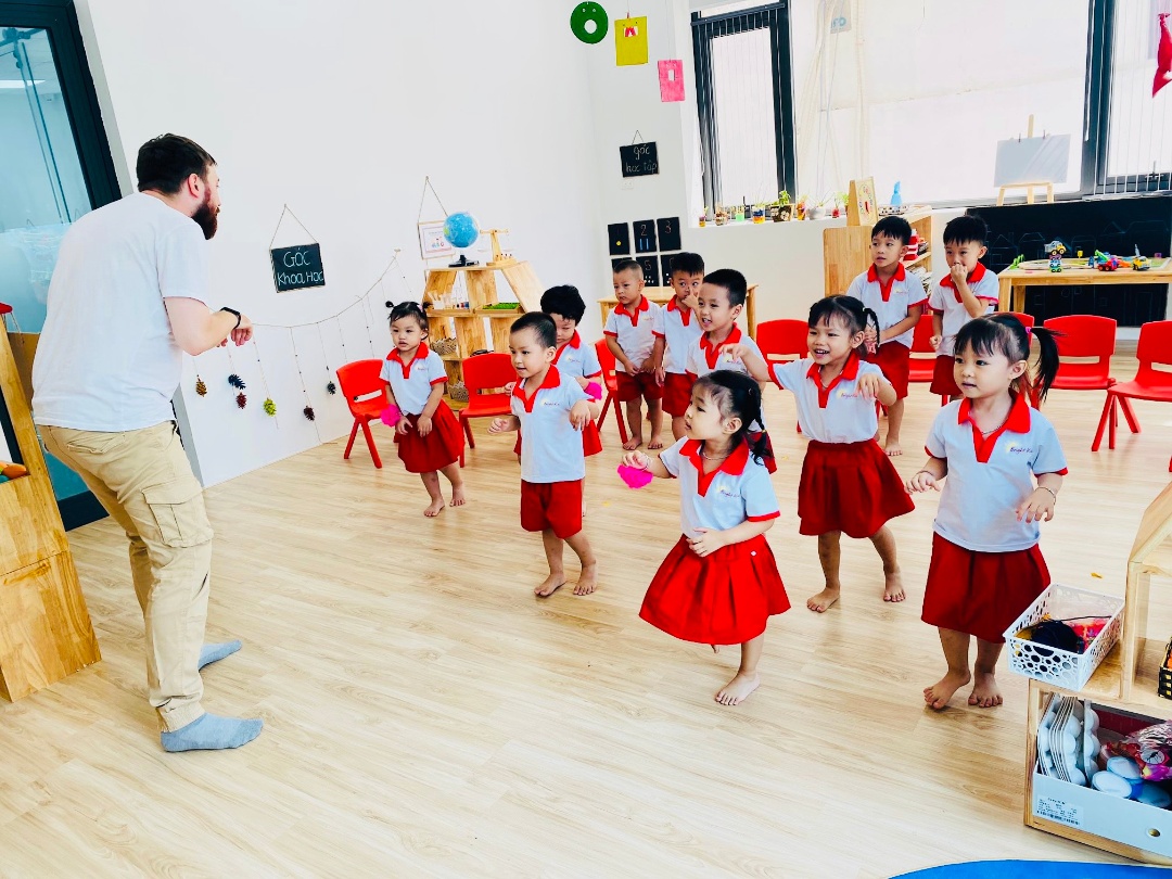 Mầm Non Bright Kids - KĐT Dương Nội