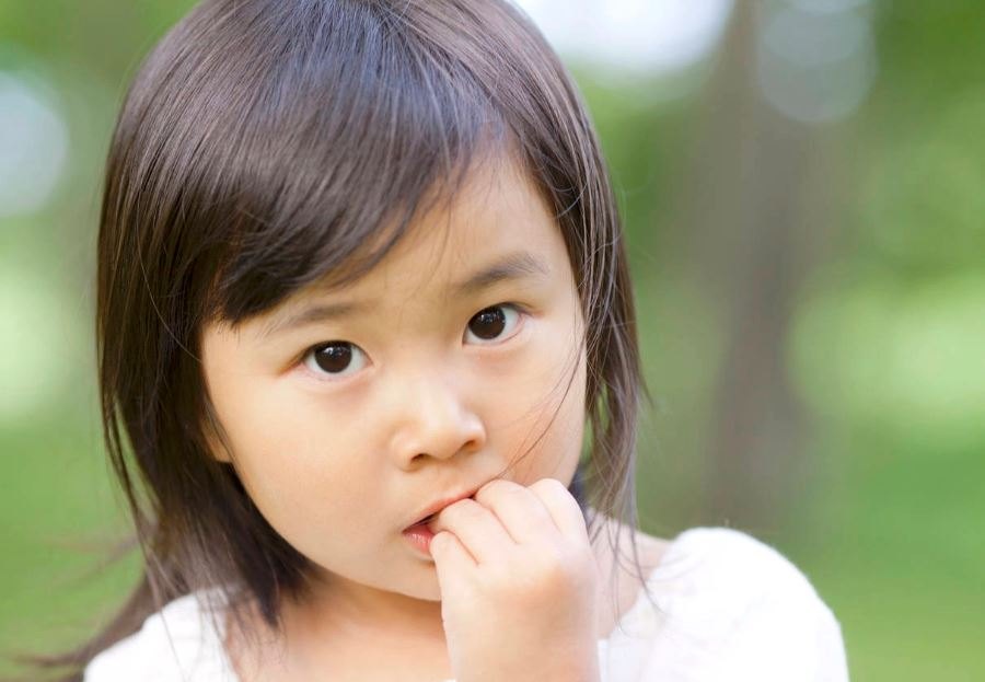 tre-hay-can-mong-tay-2