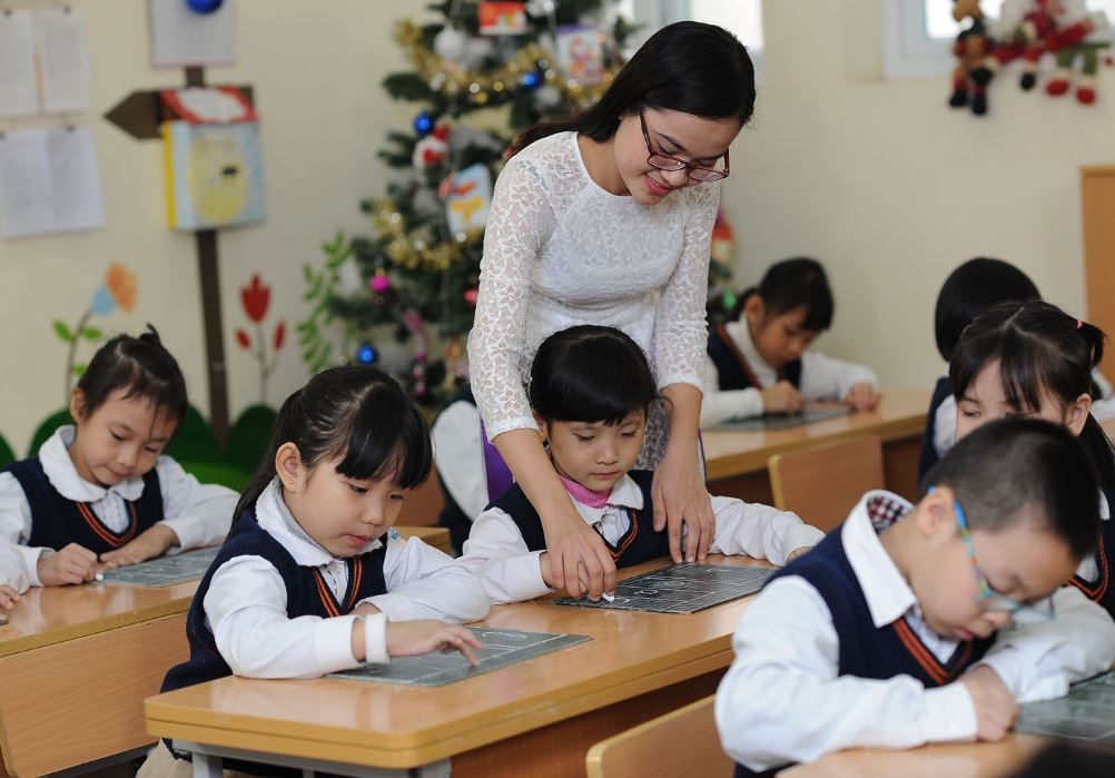 hoc-giao-duc-tieu-hoc-ra-truong-lam-gi-1