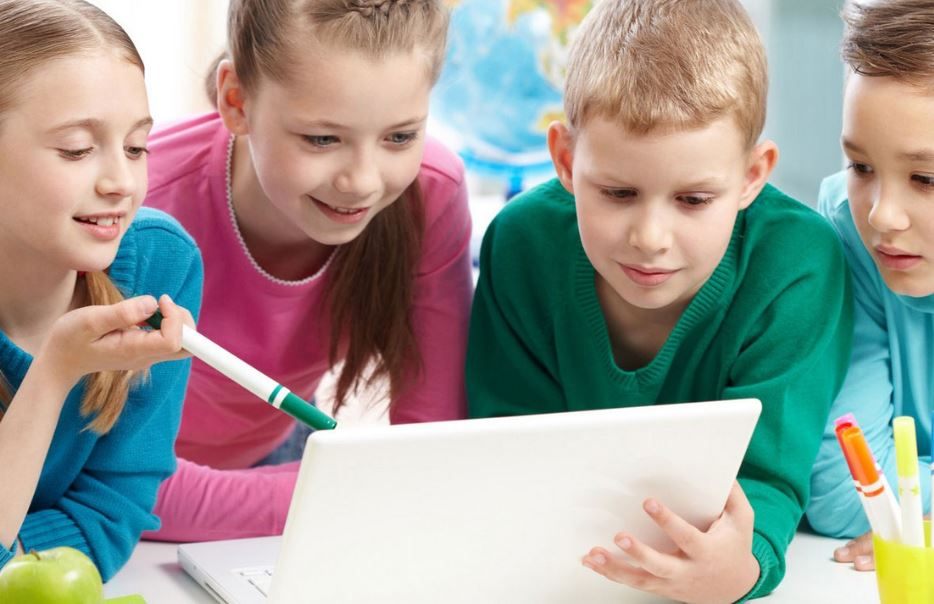 lap-trinh-cho-tre-tieu-hoc-1