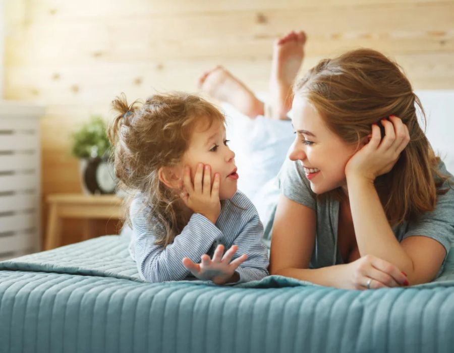 day-tre-ky-nang-khi-gap-nguoi-la-1