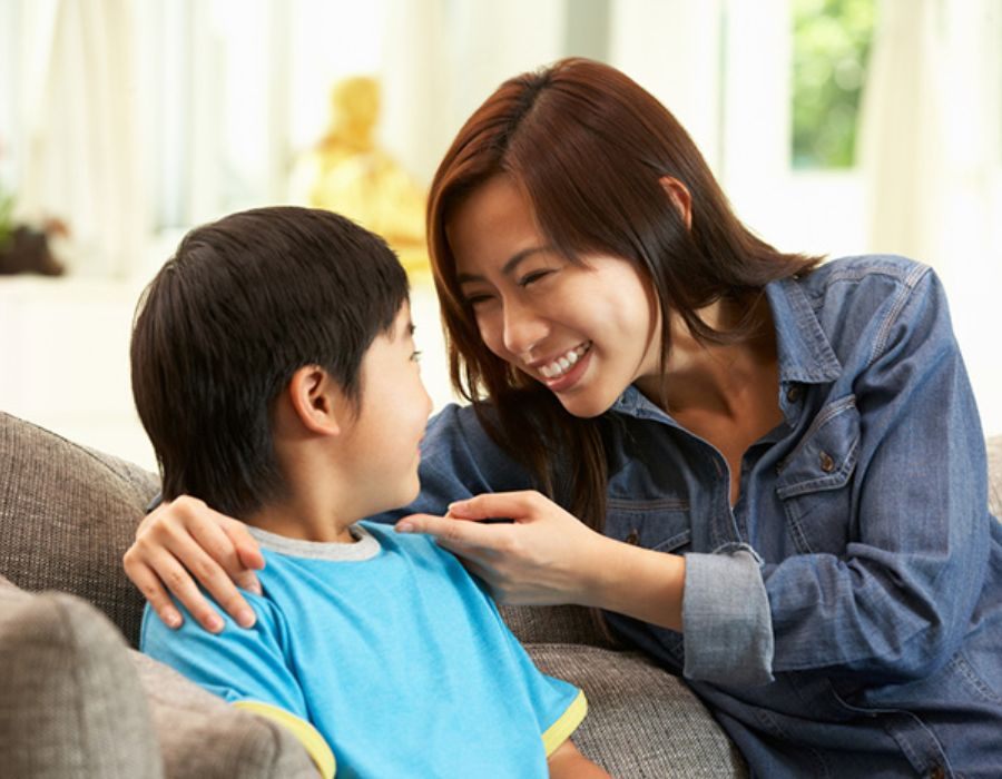 day-tre-ky-nang-khi-gap-nguoi-la-7