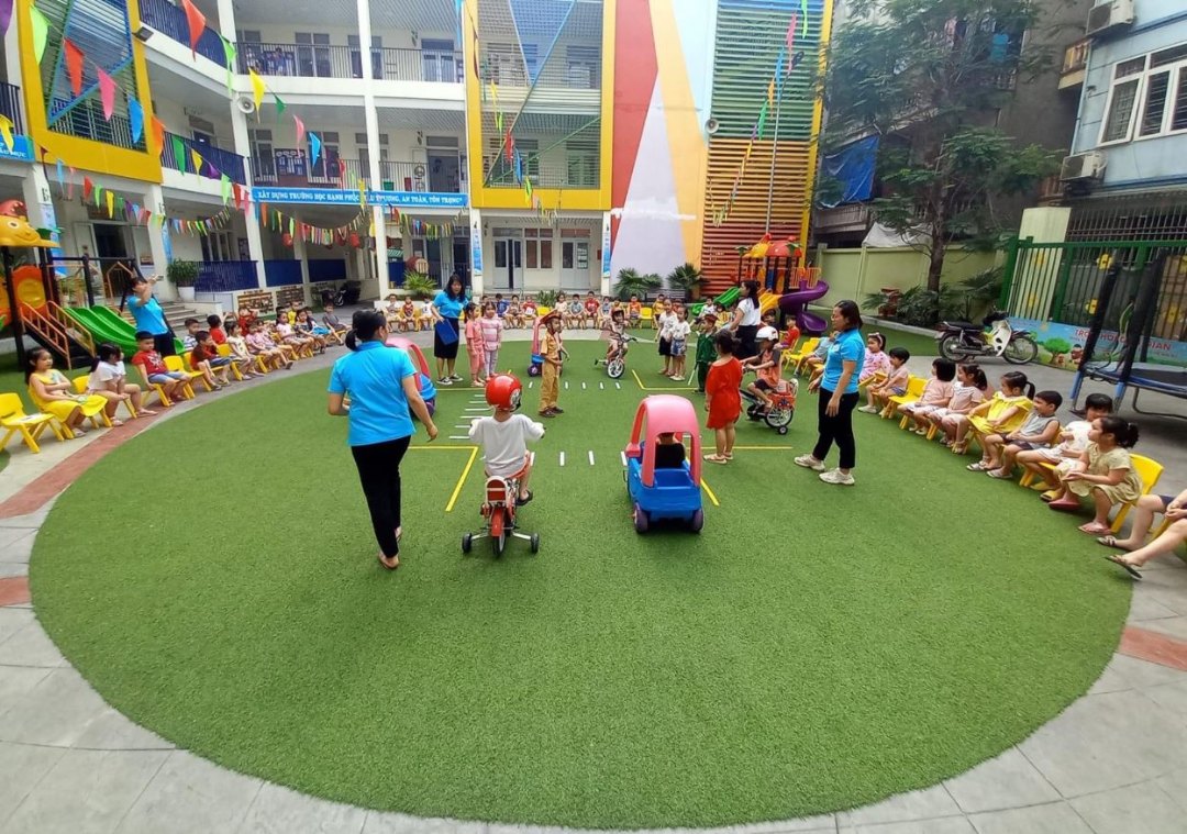 hoc-phi-mam-non-cong-lap-1