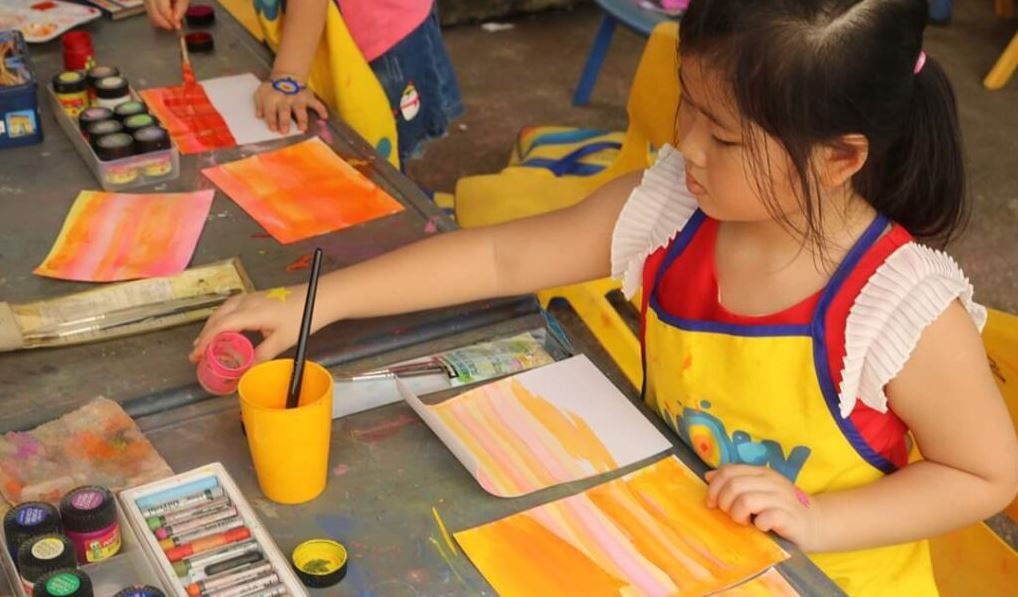 dung-cu-hoc-ve-cho-be-1